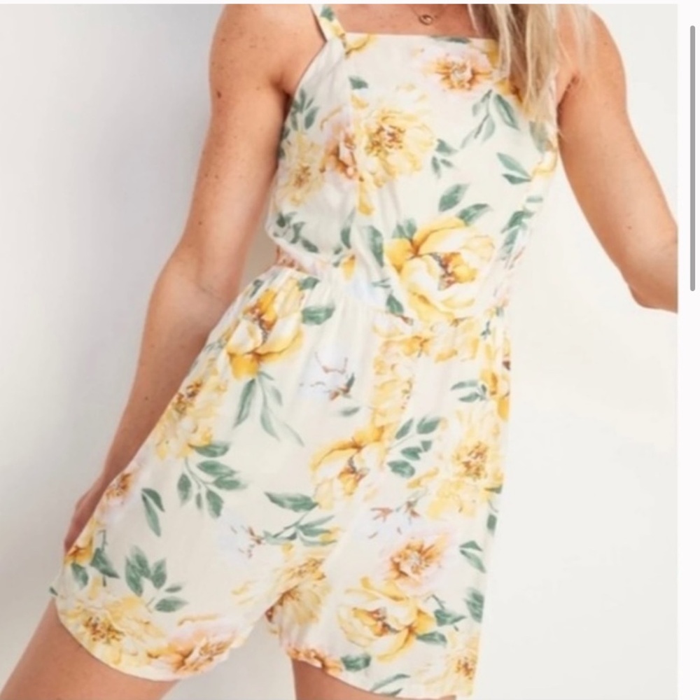 Old Navy Floral Print Romper